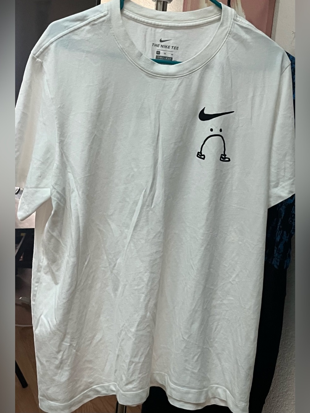 Nike White Short-Sleeve Graphic Swoosh Tee